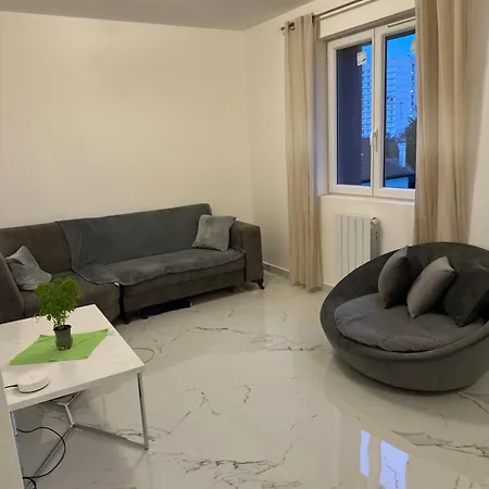 Apartament Don Angelo Le Blanc-Mesnil